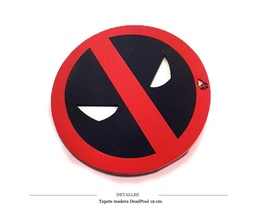 [124.462] TAPETE MADERA 3DS DEADPOOL 19 CM